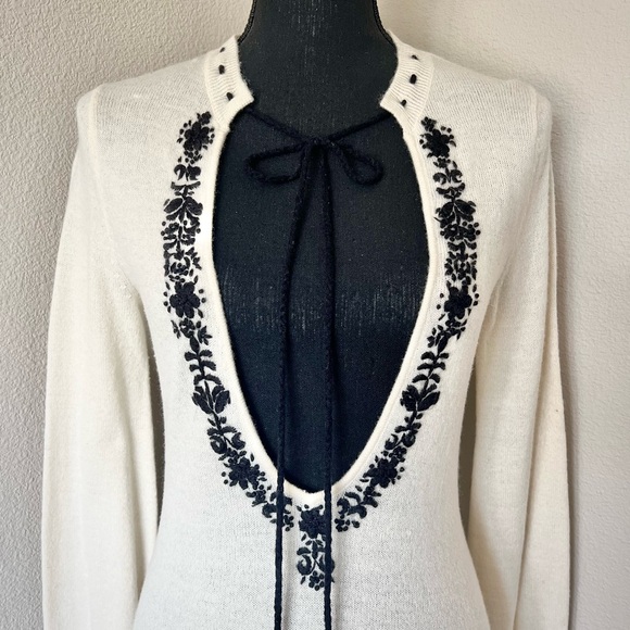 RARE EXC • Free People Floral Embroidered Mini Sweater Dress • - Picture 3 of 10